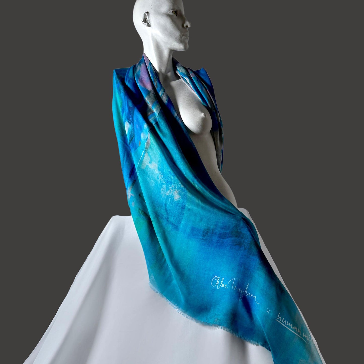 Scarf Chloe Trayhurn x Human Milk - CIRCLE, blue 140 x 140cm