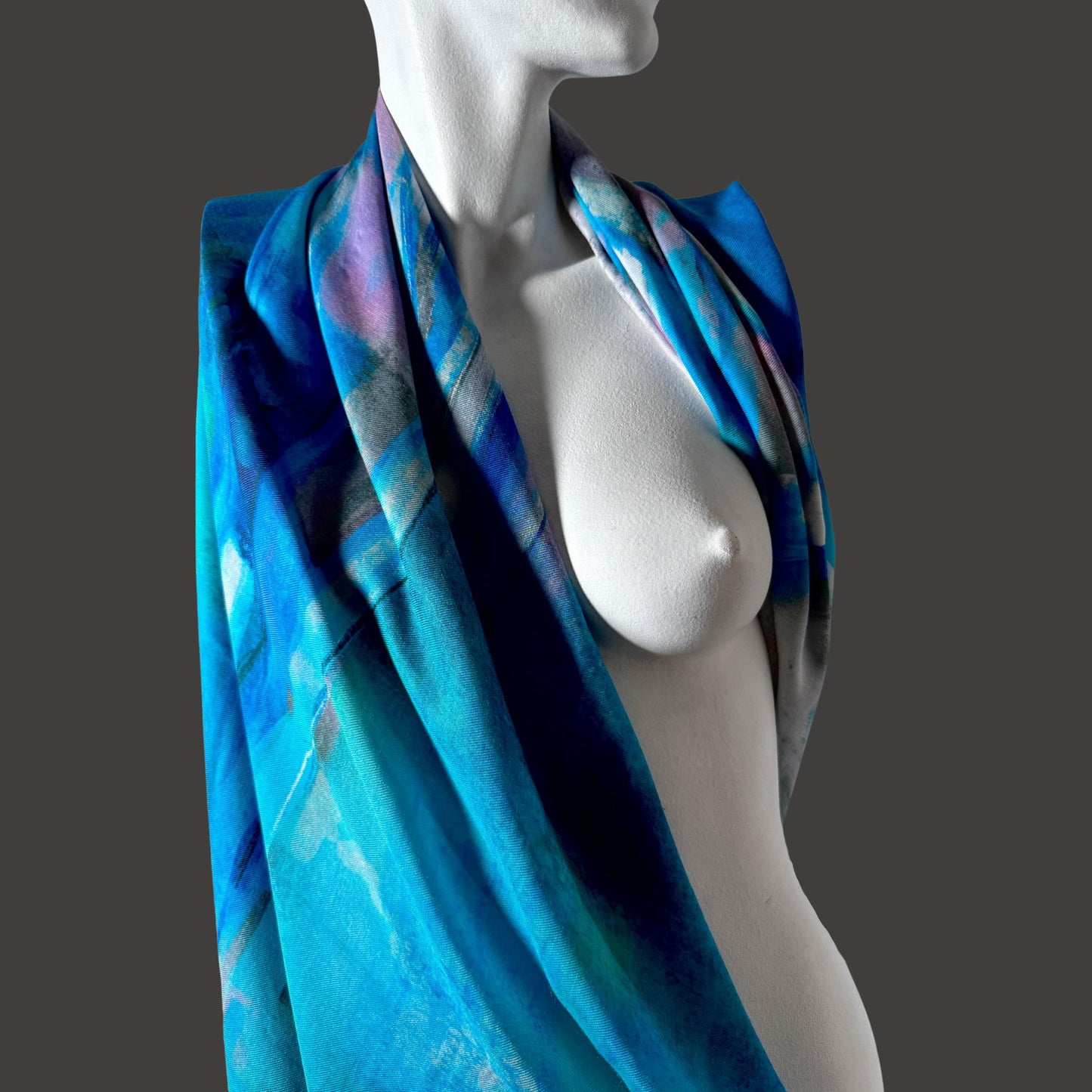 Scarf Chloe Trayhurn x Human Milk - CIRCLE, blue 140 x 140cm